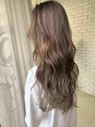 ロング nameless髪質 改善ブリーチ心斎橋のヘアスタイル