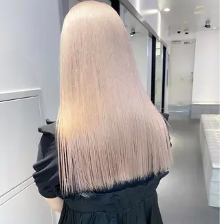 ロング カラー パーマ 🎨ハイトーン/ 切りっぱなし みつきのヘアスタイル