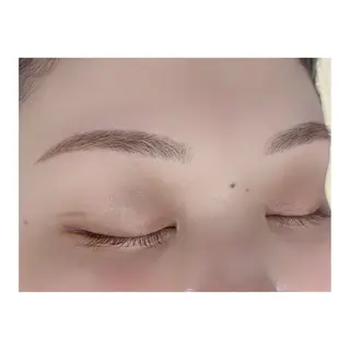 アイブロウ BEAUTYGENE 🪽よこやまのマツエク・マツパデザイン