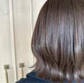 ミディアム カラー ece.所属・篠原 詩菜のヘアスタイル