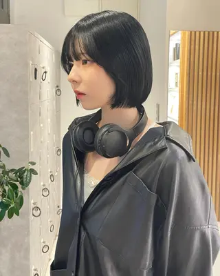 ショート カラー デザインパーマ/ 艶カラー/ボブのヘアスタイル