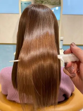 セミロング PREss Natsumiのヘアスタイル