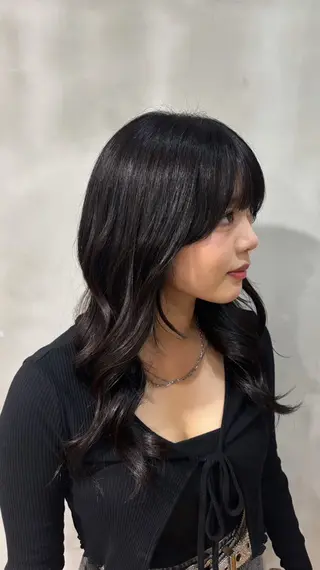 セミロング そうや🐺ブリーチ/ デザインカラーのヘアスタイル