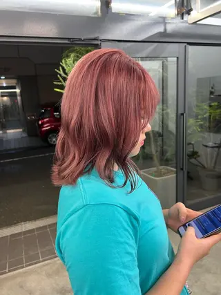 セミロング パーマ×透明感カラー MIOのヘアスタイル