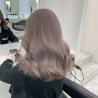 ミディアム カラー 赤みなし艶カラー🍈 ユウナ🍈🤍のヘアスタイル
