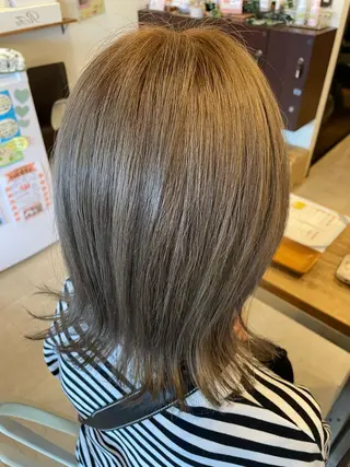 ミディアム カラー 美容室 Jフィドルファドル所属・わきた かずなのヘアスタイル