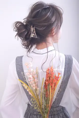 セミロング カラー ヘアアレンジ 伊藤 裕貴のヘアスタイル