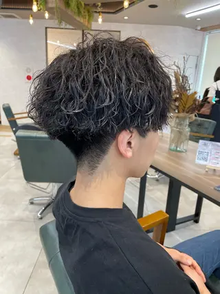 メンズ オノザワ シュウジのヘアスタイル