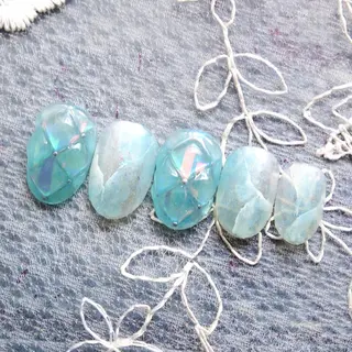 ネイル 山田 麻衣のネイルデザイン