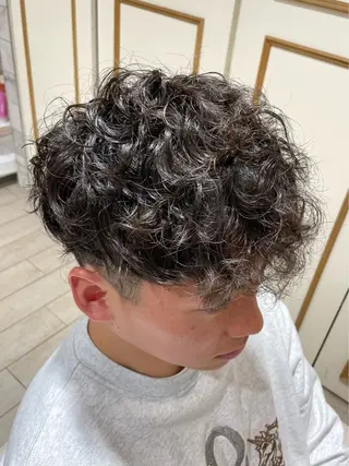 メンズ 🐝メンズハイライト …Rioのヘアスタイル