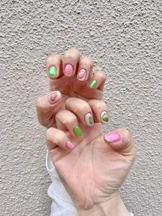 ネイル 岩山 直子のネイルデザイン