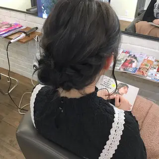 セミロング カラー ヘアアレンジ 上川 美幸のヘアスタイル