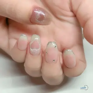 ミディアム Erina Sのネイルデザイン