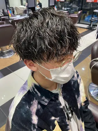 ショート パーマ メンズ 酸スト/フェザー パーマ/三谷海斗のヘアスタイル