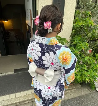 艶髪/ハイトーン/ ヘアセット/モエノのヘアスタイル