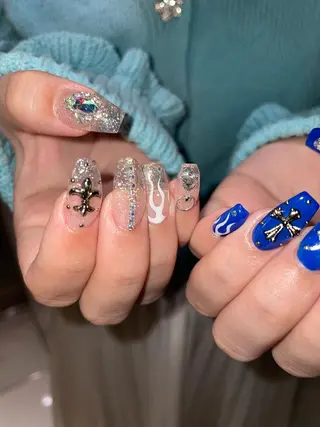 ネイル moca心斎橋所属・˚✧⁺⭐︎༚moca miyuu⁎⁺˳✧༚のネイルデザイン