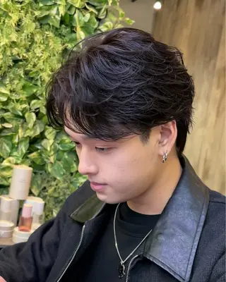 メンズ 縦落ちパーマ 西條真治のヘアスタイル