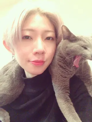 ショート カラー パーマ ヘアアレンジ メンズ キッズ ネイル マツエク・マツパ アニメ,Vオタク× 即効痩せエステサロンのエステ・リラクイメージ