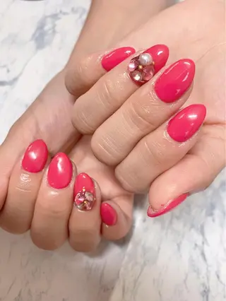 ネイル 菅野 愛花のネイルデザイン