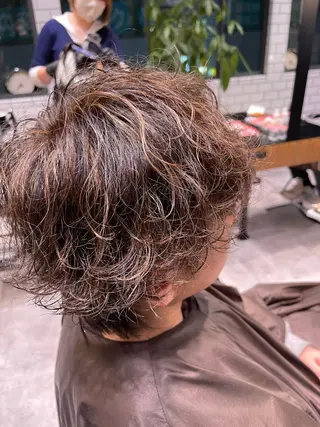 ショート パーマ メンズ メンズパーマ/ スパイラル　渡邉凌のヘアスタイル