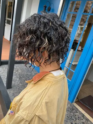 ミディアム パーマ メンズ tasty private garden所属・🇨🇦海外美容師 FUMA🇨🇦のヘアスタイル