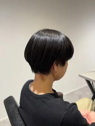 ショート 長尾ゆりの/ボブ/ ベージュ/ハイトーンのヘアスタイル