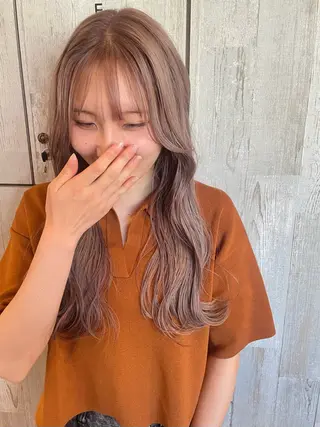 カラー ベージュ/透明感/ 桃子のヘアスタイル