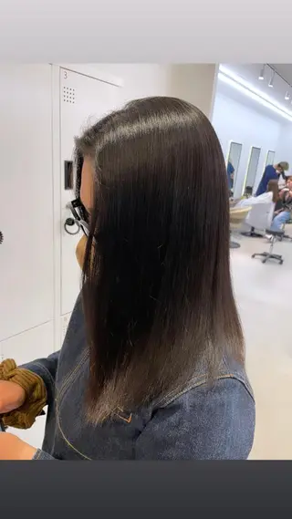 似合わせカットが 得意な美容師のヘアスタイル