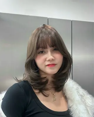 ロング 大人レイヤー/艶髪 🇺🇸TOMONAのヘアスタイル