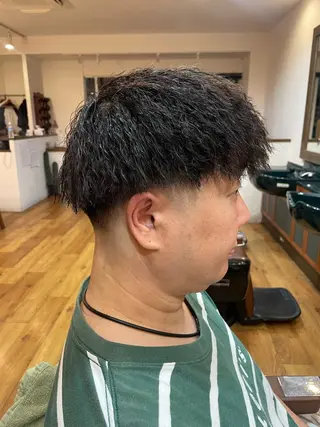 ショート パーマ メンズ THEGIFT BARBERSHOP所属・北原 右恭のヘアスタイル