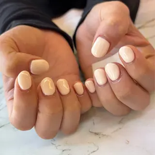 ネイル Honey Bee所属・Honey Bee Mikuのネイルデザイン