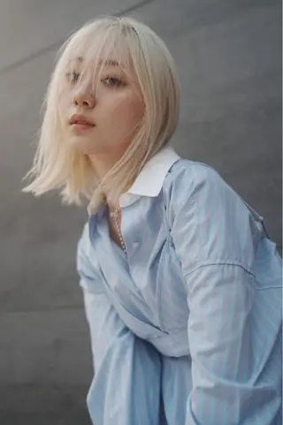 赤みオフの透明感職人 /ケア重視の美髪施術のヘアスタイル