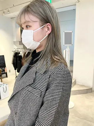 セミロング カラー 🇰🇷カルマパーマ kaito🇰🇷のヘアスタイル