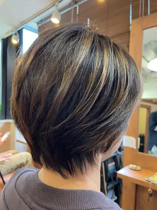 ショート カラー スローエイジング/ ダメージレス鈴木慎一のヘアスタイル