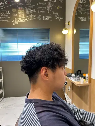 パーマ メンズ 辻 雅也のヘアスタイル