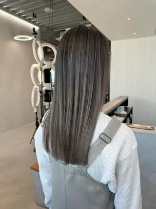 ミディアム カラー 海外レイヤーカット 🇺🇸山村拓士のヘアスタイル