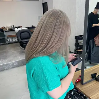 ロング 江坂エリア最安値◎ ブリーチ*土田のヘアスタイル