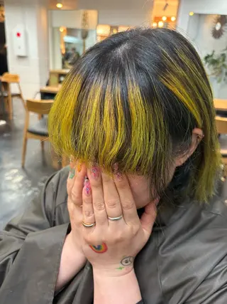 ミディアム カラー しながわ はるかのヘアスタイル