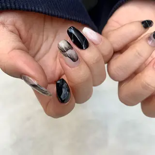 ネイル kana/モード ・グランジ໒꒱のネイルデザイン