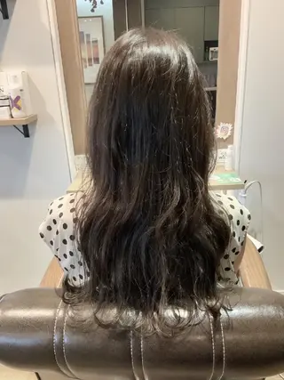 カラー ロング 堀 望美のヘアスタイル