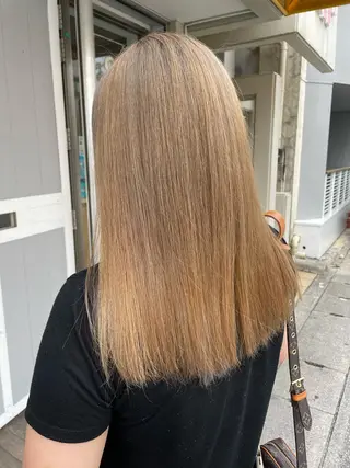 ロング カラー miloc那覇 MIKUのヘアスタイル