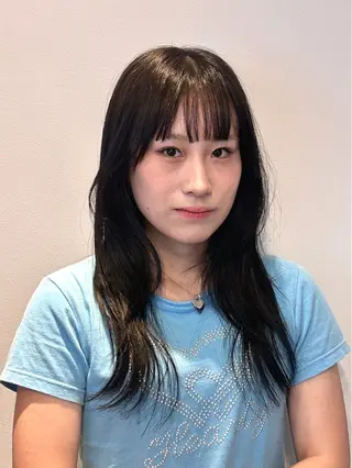 ロング ナチュラル大人っぽい スタイル　MAORIのヘアスタイル