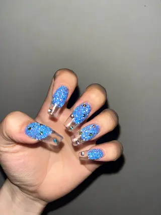 ネイル ネイルサロンAmo 🎀MIRUのネイルデザイン