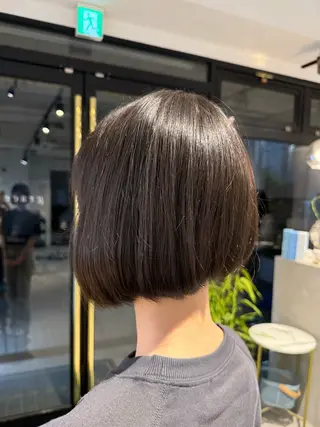 ショート moeka / 透明感カラー🥣🤍のヘアスタイル