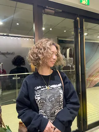 ミディアム 沼田 彩虹のヘアスタイル