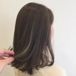セミロング カラー 柔らかいcolor 🌿harukaのヘアスタイル