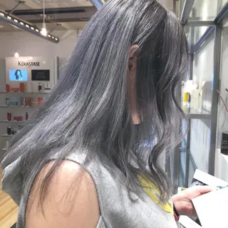 ロング カラー ORIKA 美容室のヘアスタイル