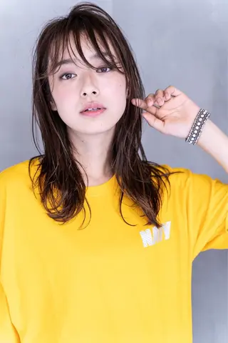 セミロング Lien🌈 立川のヘアスタイル