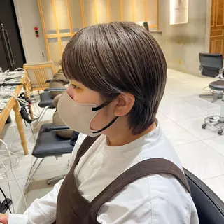 ショート カラー ナミ🩶暗髪/暖色 ❤️/透明感/縮毛のヘアスタイル