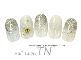 ネイル 矢川 まどかのネイルデザイン